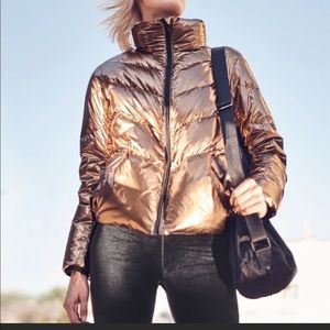 ATHLETA lofty metallic down jacket BRONZE!
